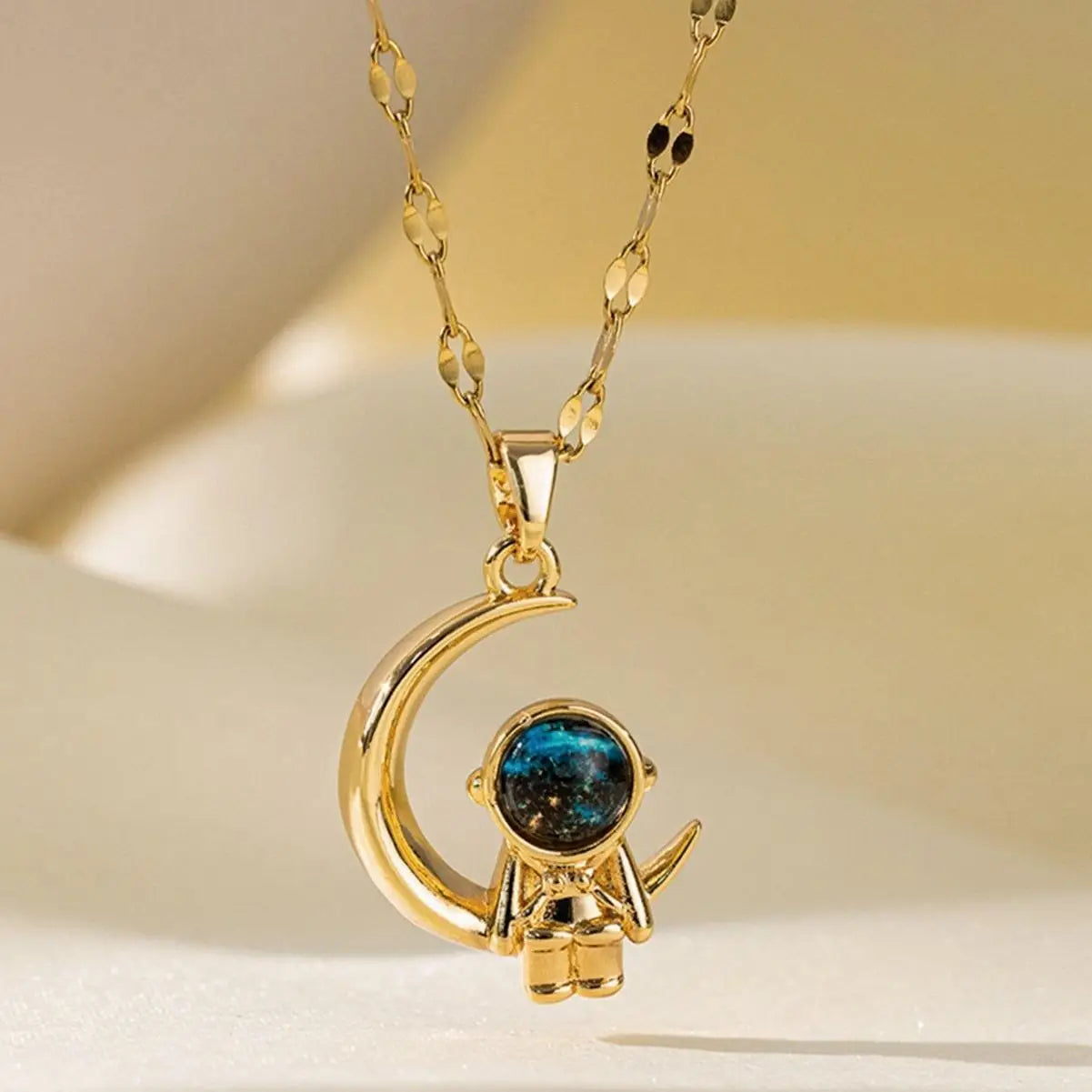 Y2K Starry Sky Necklace – Luxurious Star & Moon