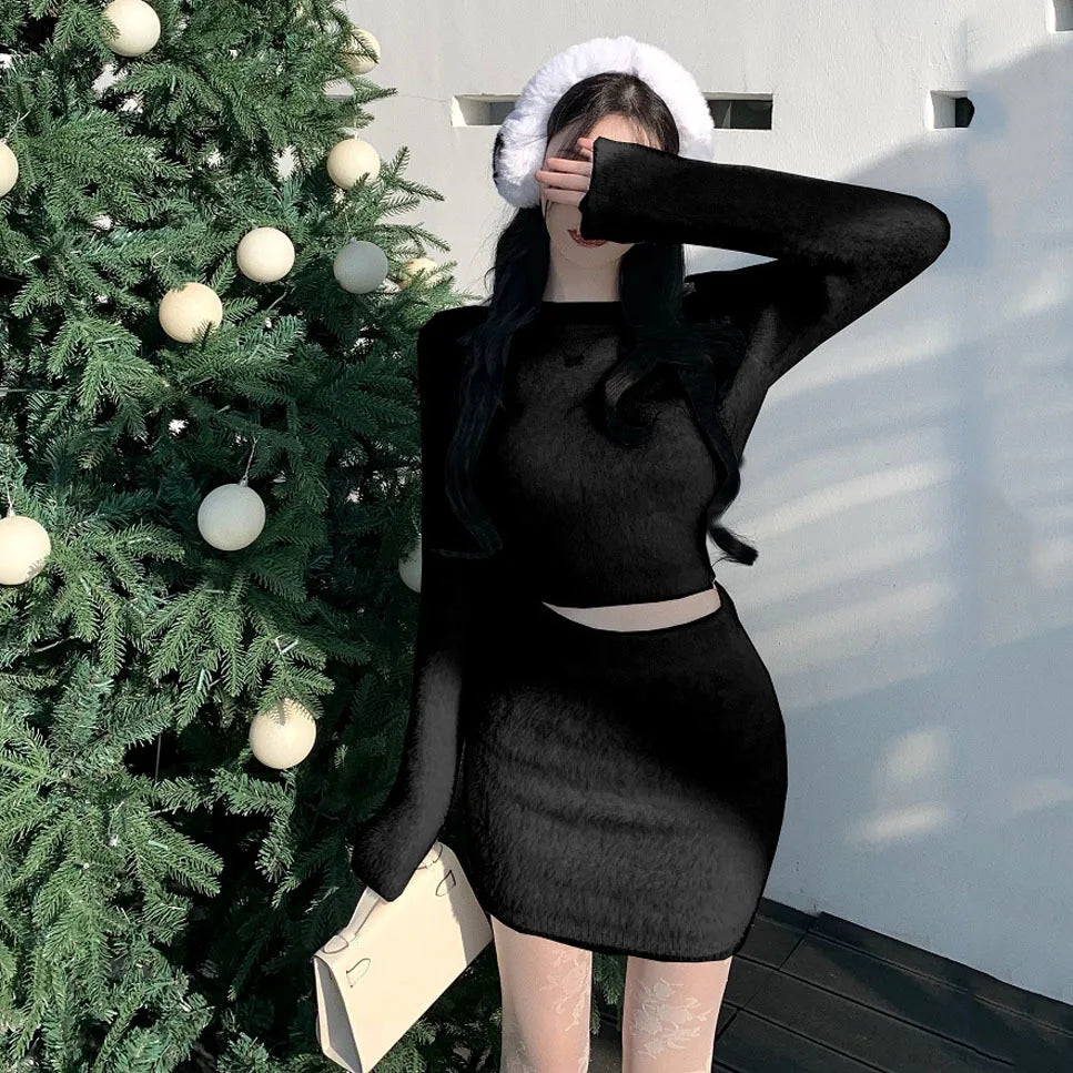 Slim Pullover Crop Top + High Waist