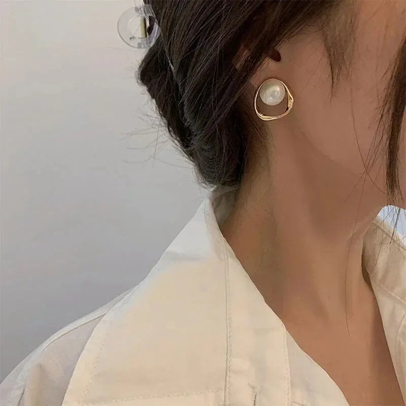 Pearl Earring Gold Color